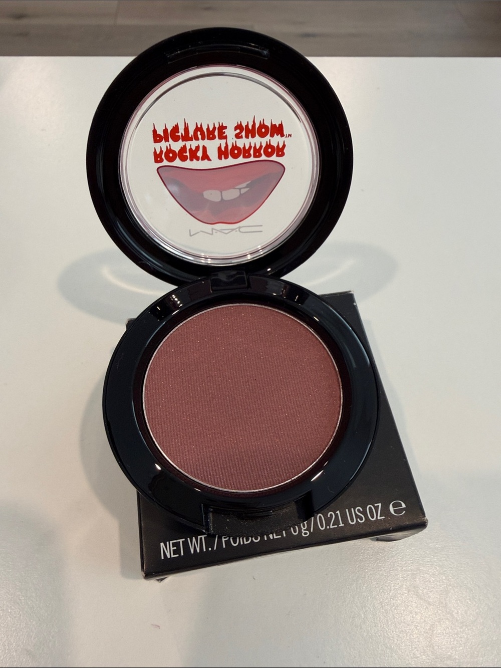 RARE MAC Rocky Horror Picture Show Flirt & Tease V2 (WN) Sample Blush - Picture 2 of 3
